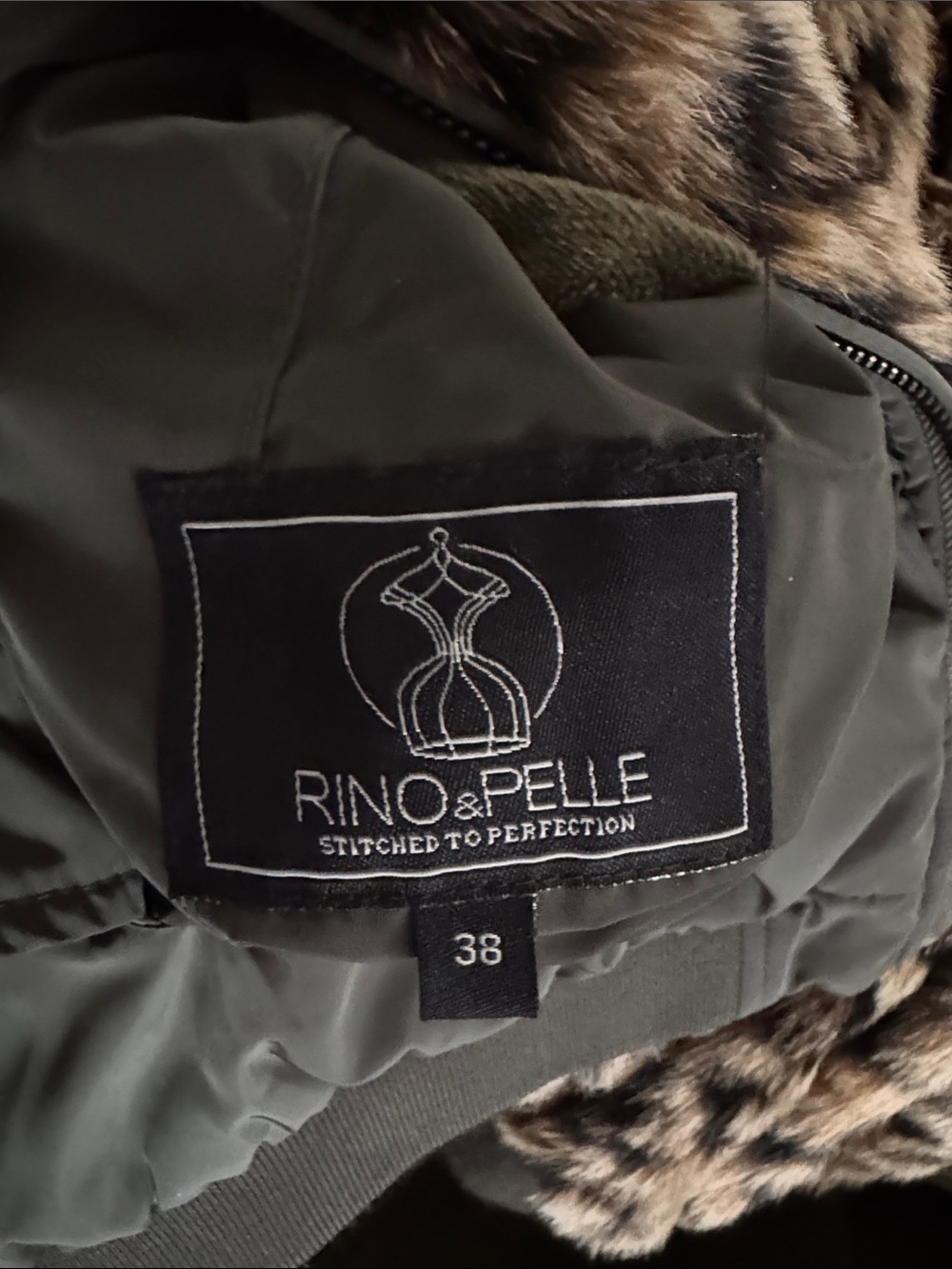 Reversible Women's Olive Green Bomber Jacket with Leopard Faux-Fur Lining - Picture 6 of 6